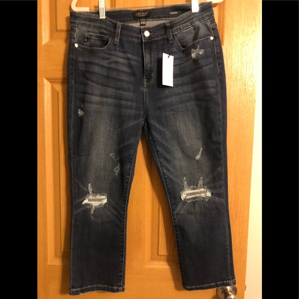Judy Blue Capri Fit Size 15/32